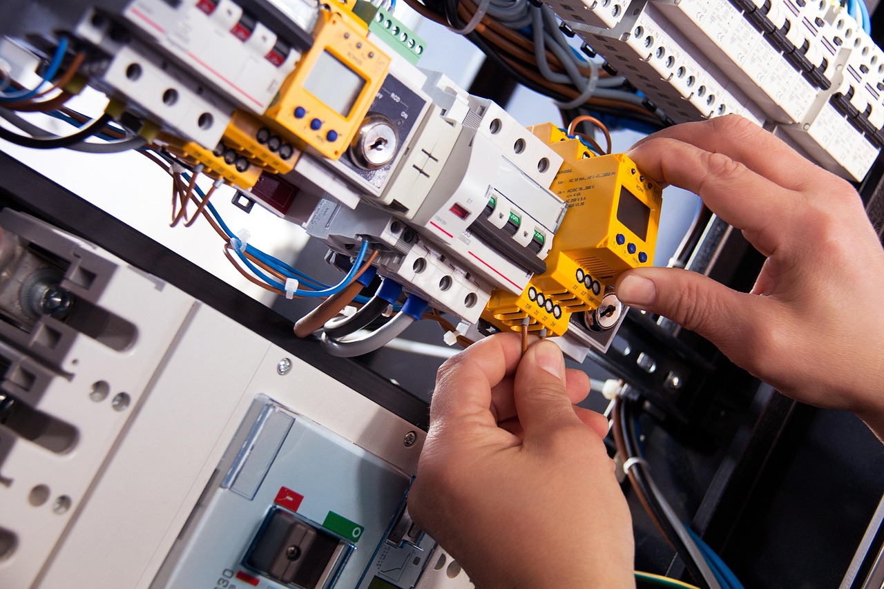 électrique, câblage, électricité, électro, fil, câble, ouvriers, électricité, fils, technicien en électronique, tension, performance, technologie, électricien, basse tension, génie électrique, RCD, MCB, automatique, boîte de distribution, câblage, bâtiment, installation, électricien, électricien, électricien, électricien, génie électrique